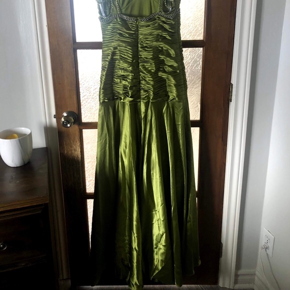 Prom dress size medium - Picture 3 of 4